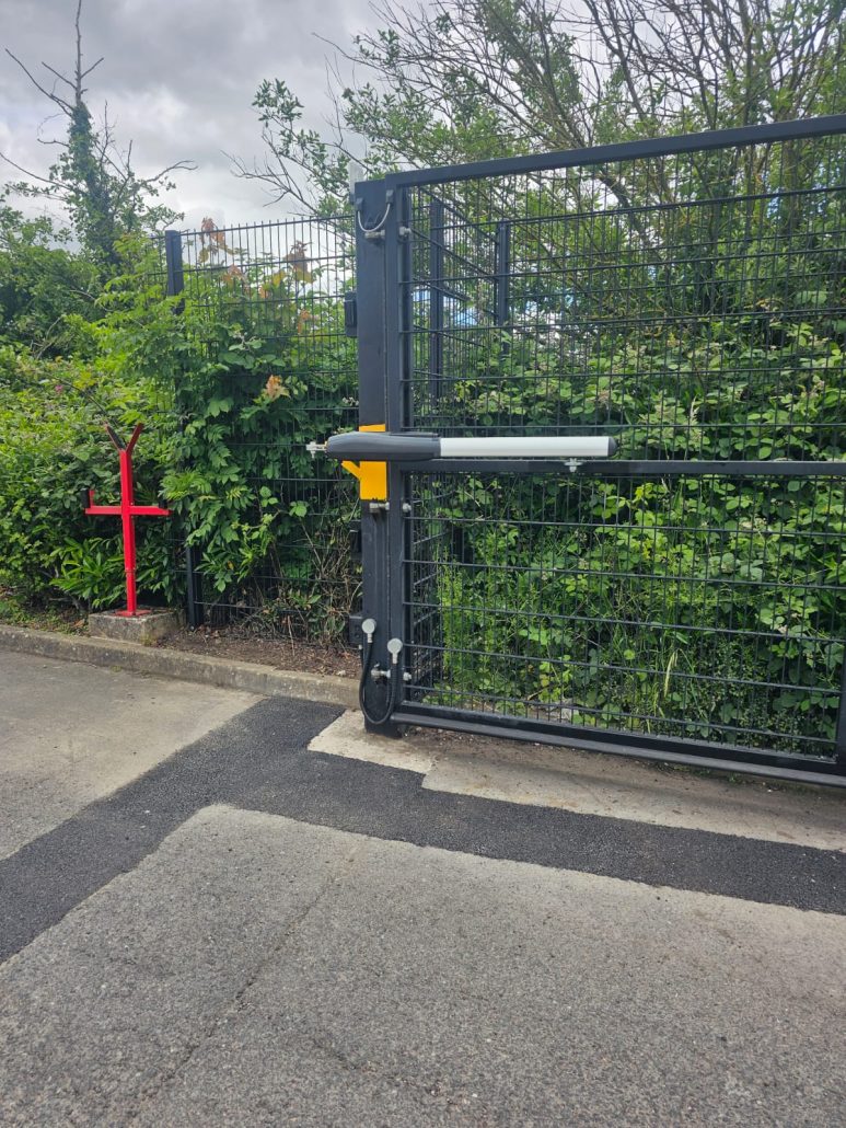 Access control automatic gate system